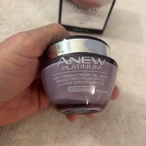 Platinum Day Cream  1.7 oz SPF 25 Sunscreen Broad Spectrum SOF 25 New